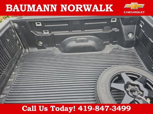 Used 2017 Chevrolet Colorado LT w/ LT Convenience Package RWD image 25