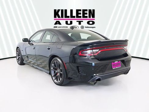 Used 2023 Dodge Charger R/T w/ Performance Handling Group RWD image 5