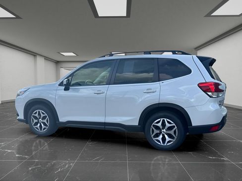 Certified 2024 Subaru Forester Premium AWD/4WD image 12