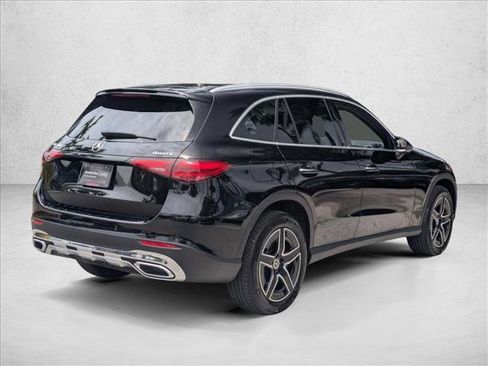 Certified 2026 Mercedes-Benz GLC 300 4MATIC image 5