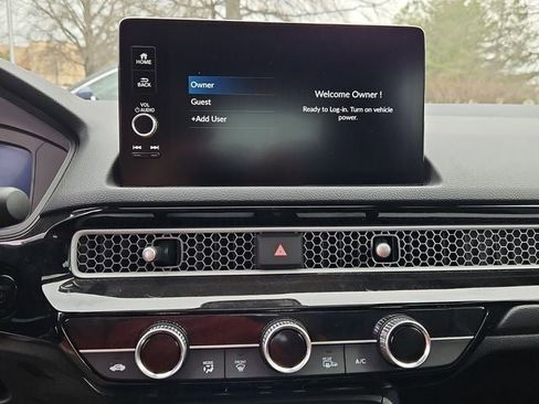 Used 2025 Honda Civic Sport Touring image 22