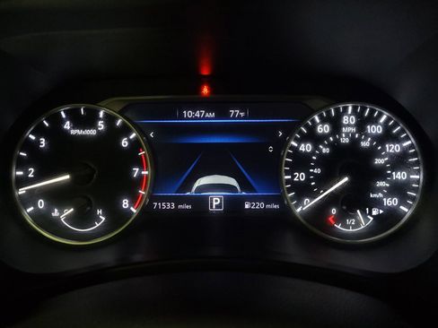 Used 2021 Nissan Sentra SV FWD image 23