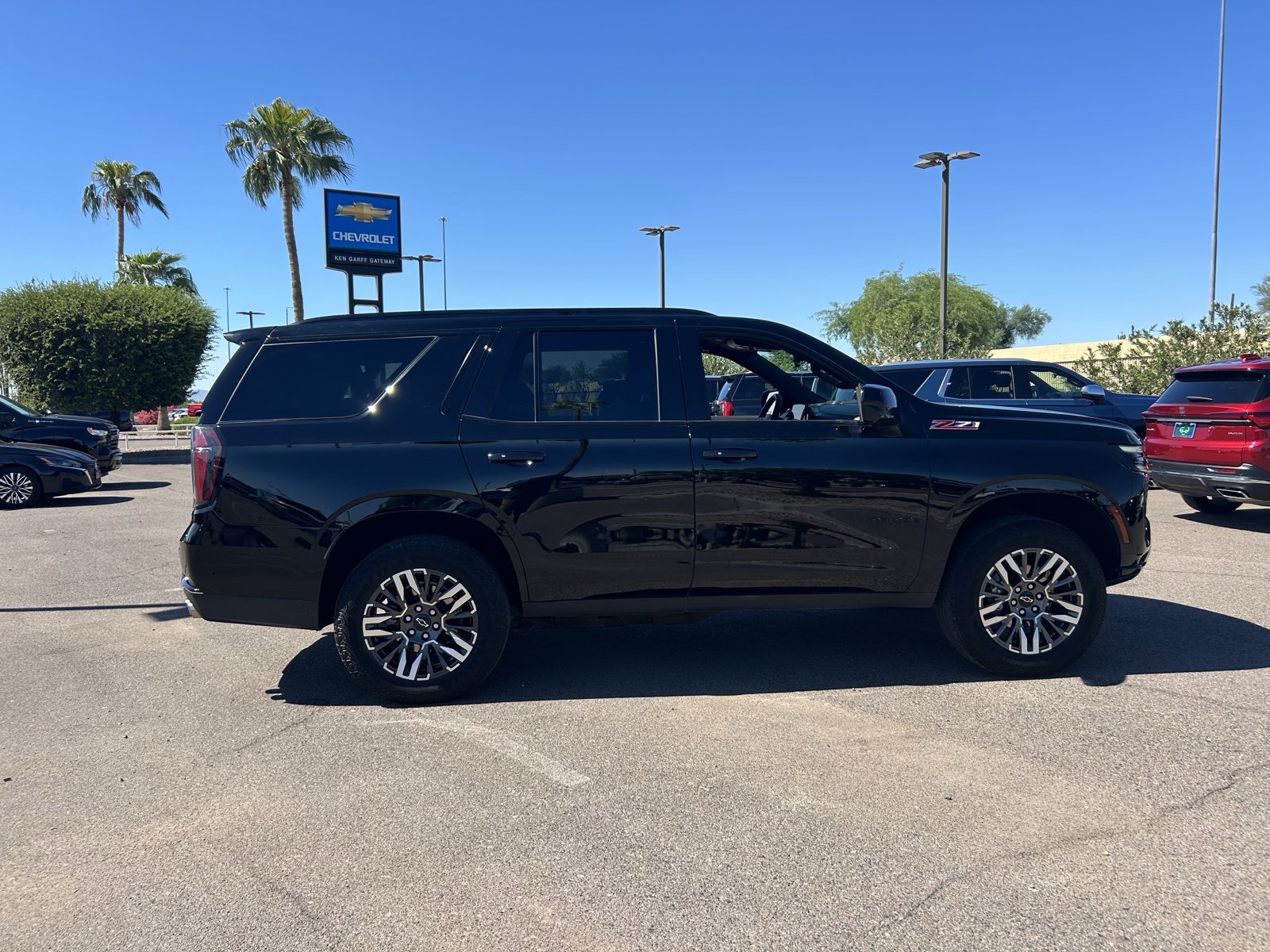 Certified 2025 Chevrolet Tahoe Z71 AWD/4WD image 5