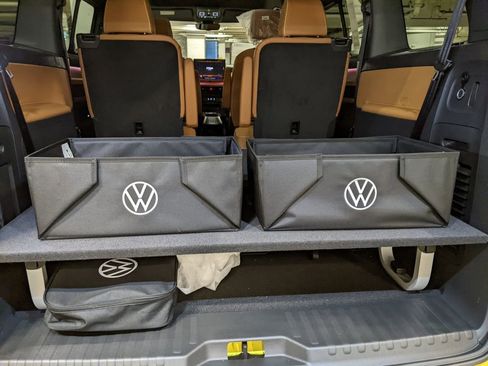 New 2025 Volkswagen ID. Buzz Pro S Plus image 27