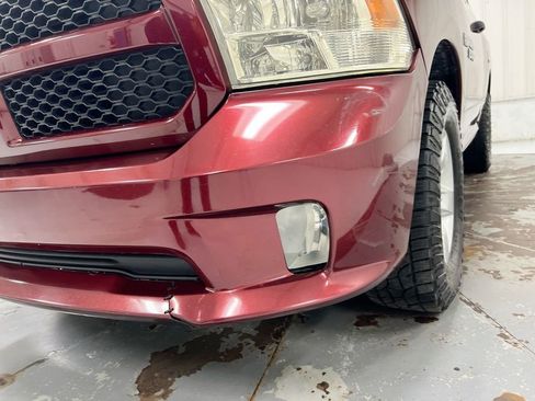 Used 2017 RAM 1500 Express RWD image 26