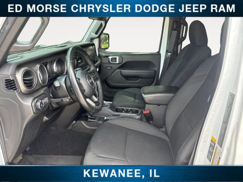 Used 2022 Jeep Wrangler Unlimited Sport AWD/4WD image 9