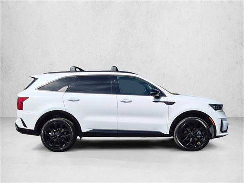 Used 2023 Kia Sorento SX AWD/4WD image 4