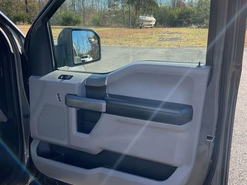 Used 2019 Ford F150 XLT w/ Equipment Group 302A Luxury image 45