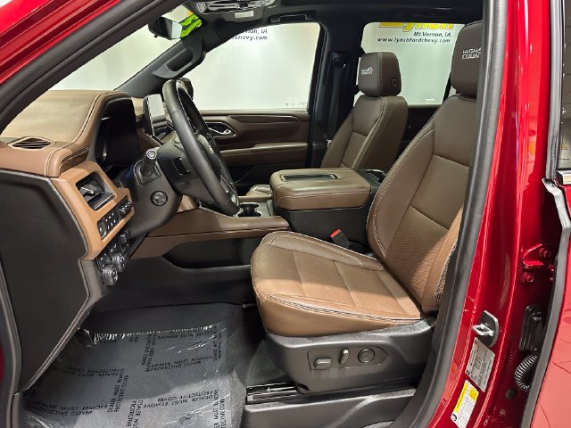 Used 2023 Chevrolet Tahoe High Country AWD/4WD image 7