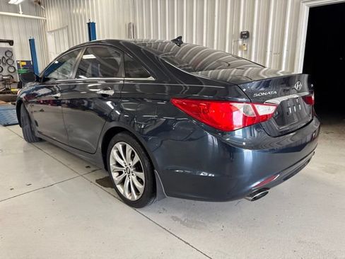 Used 2012 Hyundai Sonata SE w/ Navigation & Sunroof Pkg FWD image 5