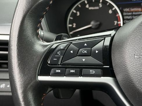 Used 2024 Nissan Altima 2.5 SR FWD image 12
