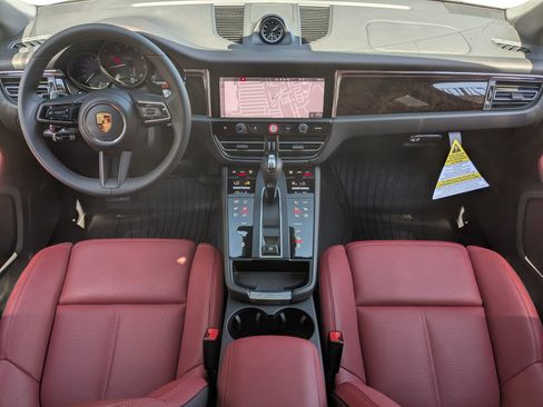 New 2026 Porsche Macan AWD/4WD image 23