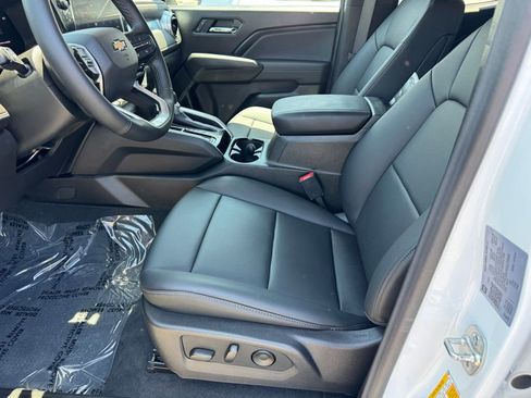 New 2025 Chevrolet Colorado LT w/ LT Convenience Package RWD image 16