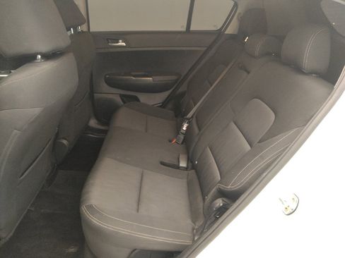 Used 2022 Kia Sportage LX FWD image 18