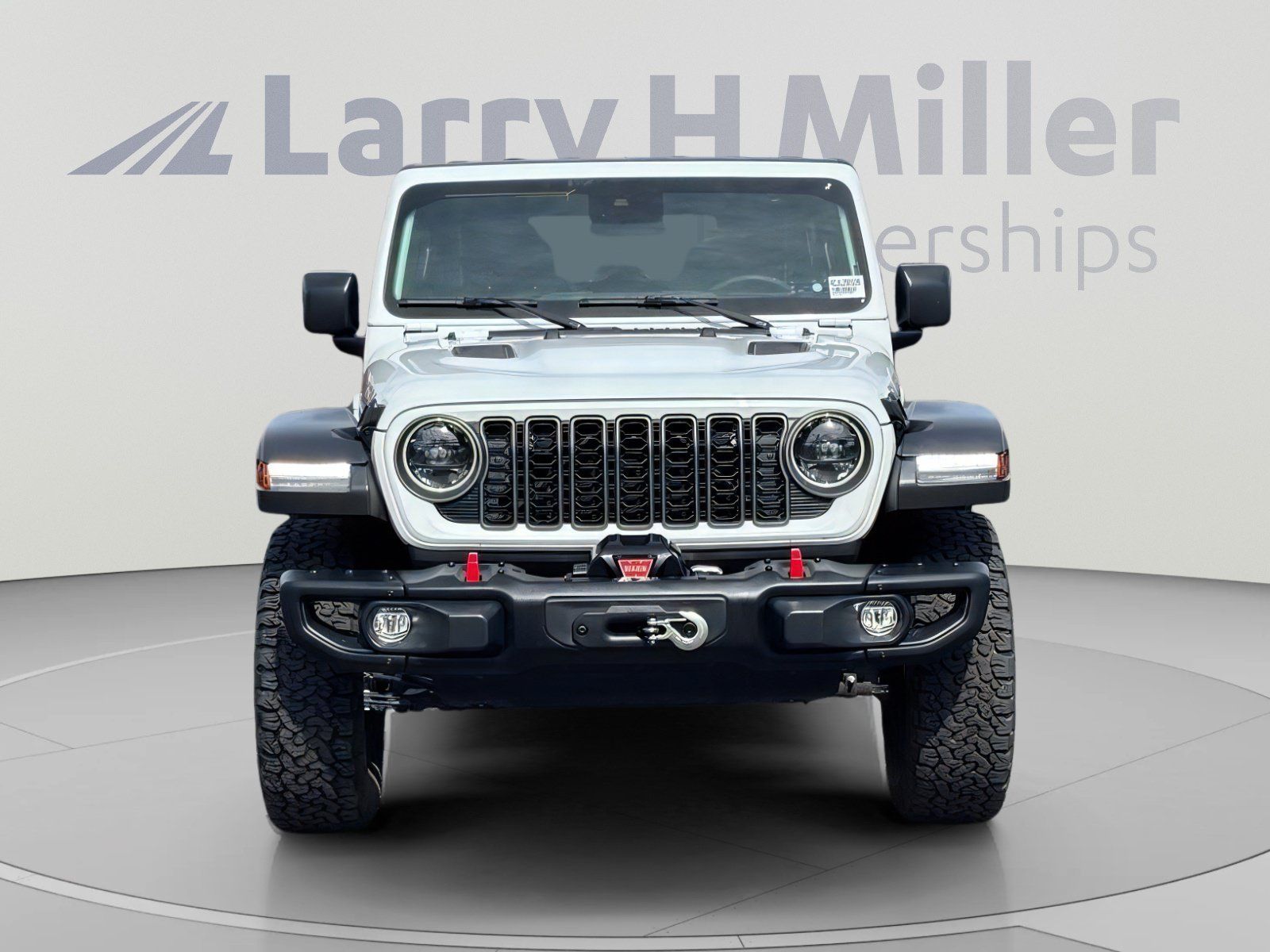 Used 2025 Jeep Wrangler Unlimited Rubicon w/ Steel Bumper Group AWD/4WD image 9