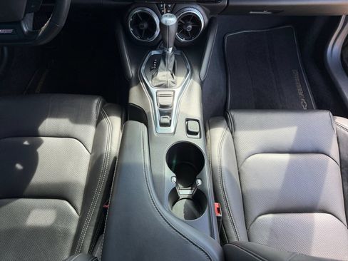 Used 2018 Chevrolet Camaro SS RWD image 11