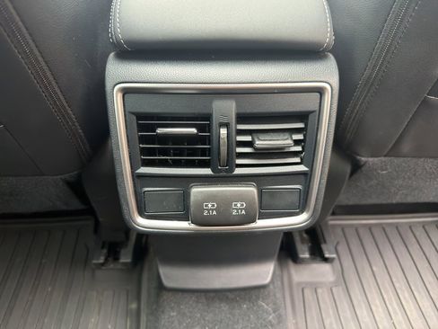 Used 2022 Subaru Forester Limited image 16