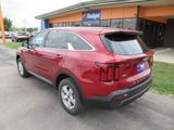Used 2022 Kia Sorento LX image 3
