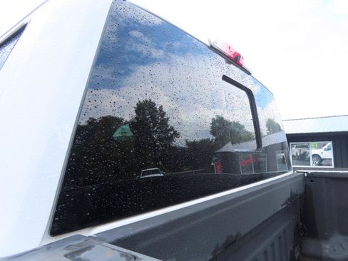 Used 2018 Ford F350 4x4 Crew Cab Super Duty image 16