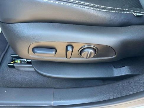 Used 2024 Chevrolet Blazer LT image 7