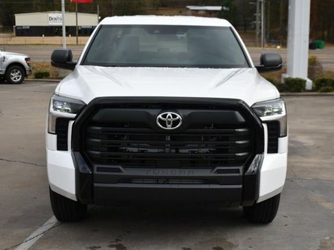 New 2026 Toyota Tundra SR image 8
