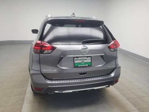 Used 2018 Nissan Rogue SL w/ Premium Package AWD/4WD image 6