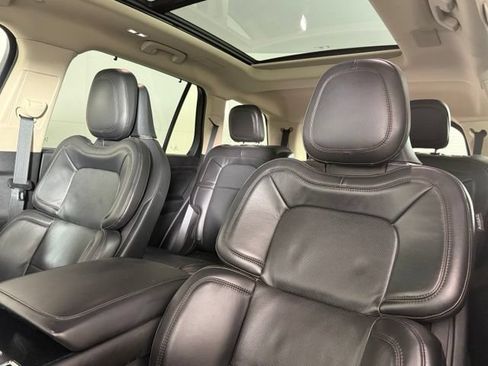 Used 2021 Lincoln Aviator Reserve w/ Equipment Group 202A AWD/4WD image 14