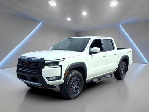 Certified 2025 Nissan Frontier PRO-4X w/ Pro Convenience Package AWD/4WD image 1