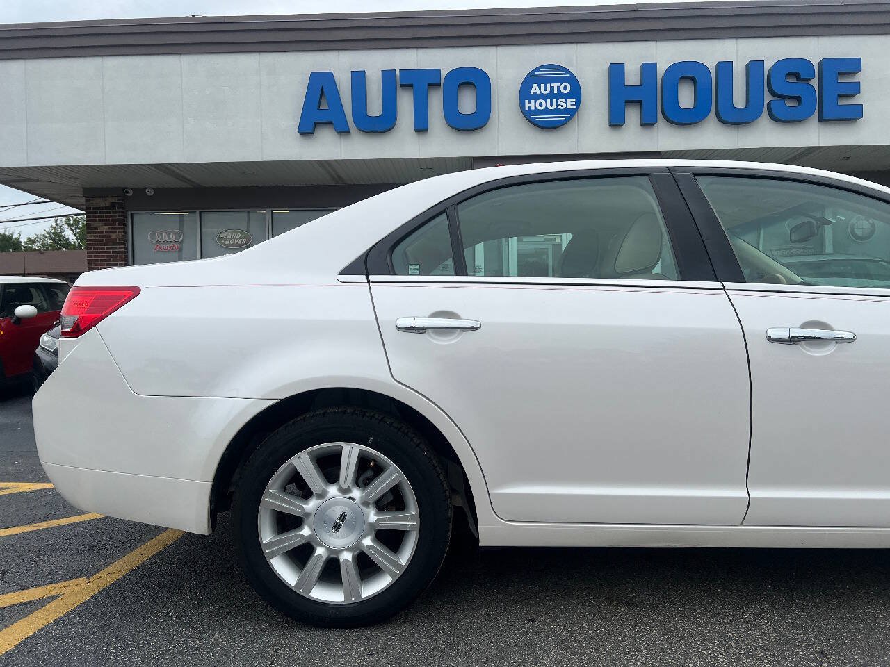 Used 2010 Lincoln MKZ FWD image 37