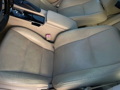Used 2013 Lexus ES 350 w/ Luxury Pkg FWD image 13