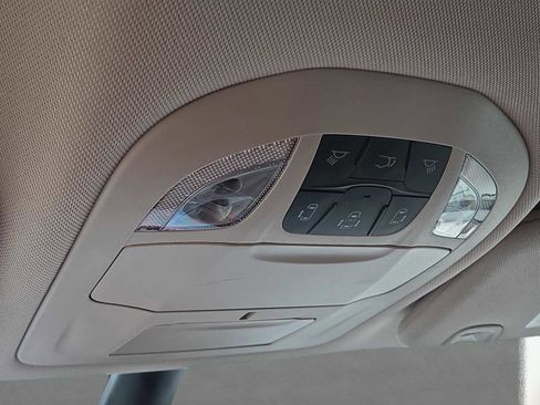 Used 2023 Chrysler Pacifica Touring-L image 54