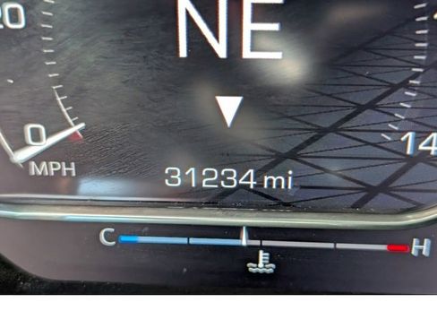 Used 2024 GMC Sierra 1500 SLT image 18