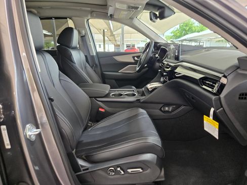 Certified 2026 Acura MDX FWD w/ Technology Package image 29