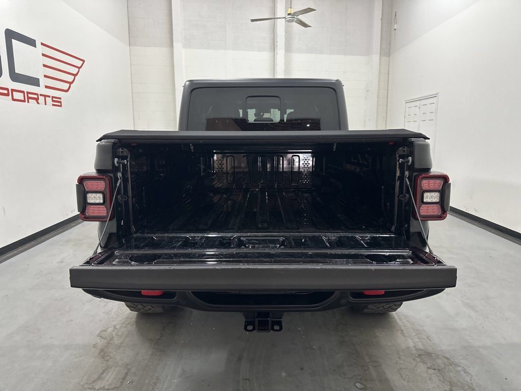 Used 2020 Jeep Gladiator Rubicon AWD/4WD image 12