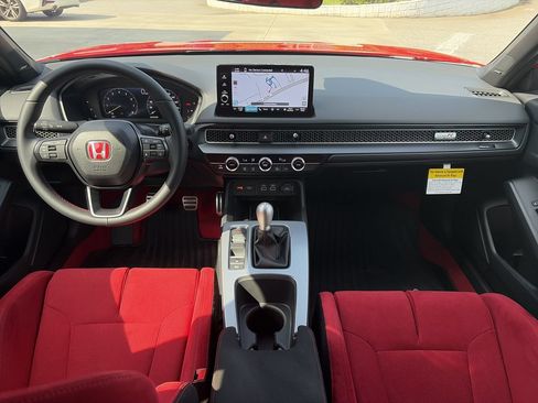 Used 2025 Honda Civic Type R image 26