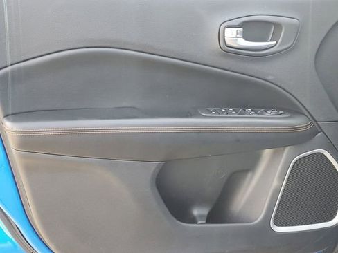 Certified 2019 Jeep Compass Limited image 25