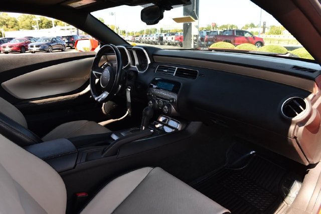 Used 2011 Chevrolet Camaro LT w/ RS Package RWD image 8