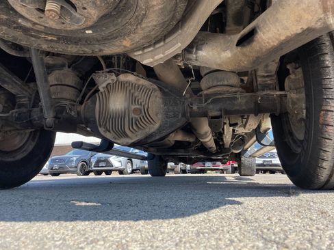 Used 2018 RAM 3500 Laramie Longhorn image 14