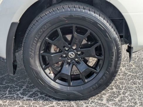 Used 2019 Nissan Frontier SV w/ Value Truck Package image 12