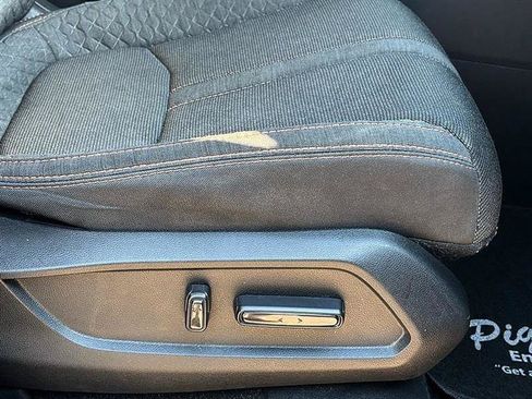 Used 2025 Honda Pilot Sport image 48