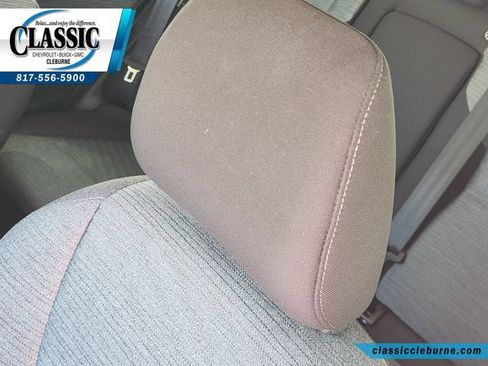 Used 2023 Nissan Rogue SV FWD image 16