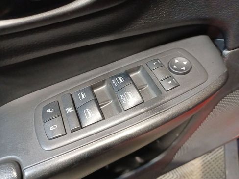 Used 2021 Jeep Cherokee Trailhawk image 14