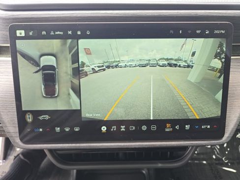 Used 2024 Rivian R1S Adventure AWD/4WD image 22