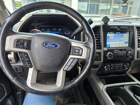 Used 2019 Ford F350 Lariat w/ Lariat Value Package AWD/4WD image 7