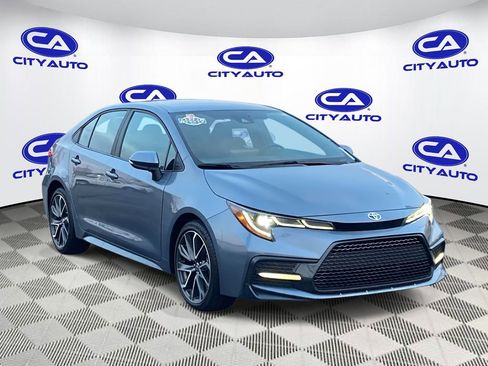 Used 2022 Toyota Corolla SE image 1