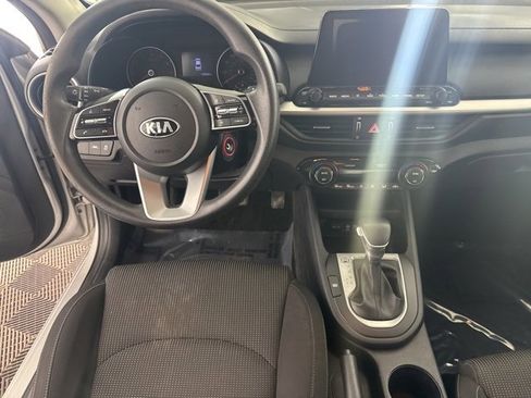 Used 2019 Kia Forte LXS image 28