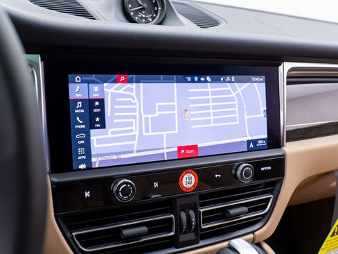 New 2026 Porsche Macan S image 25