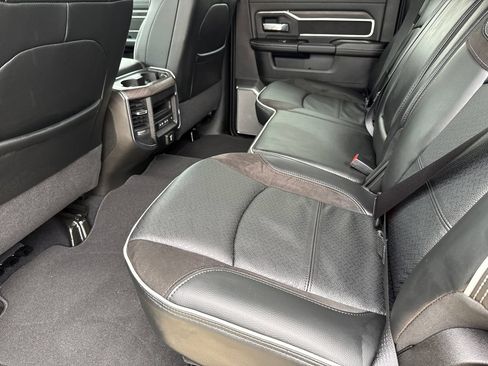 New 2026 RAM 2500 Laramie AWD/4WD image 18