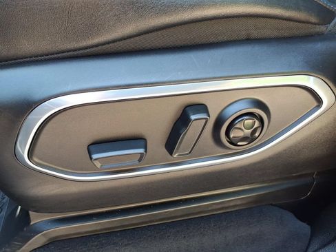 Used 2024 Jeep Wagoneer L Series III w/ Flexible Seating Group AWD/4WD image 20