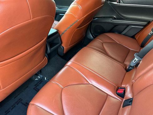 Used 2021 Toyota Camry SE image 11